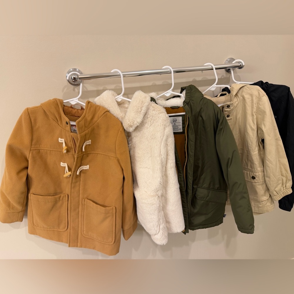 Girls 5T bundle of 5 adorable coats/Jackets (gap, H&M)
